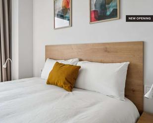 Dormitori de Apartament per a compartir en  Madrid Capital amb Aire condicionat i Terrassa