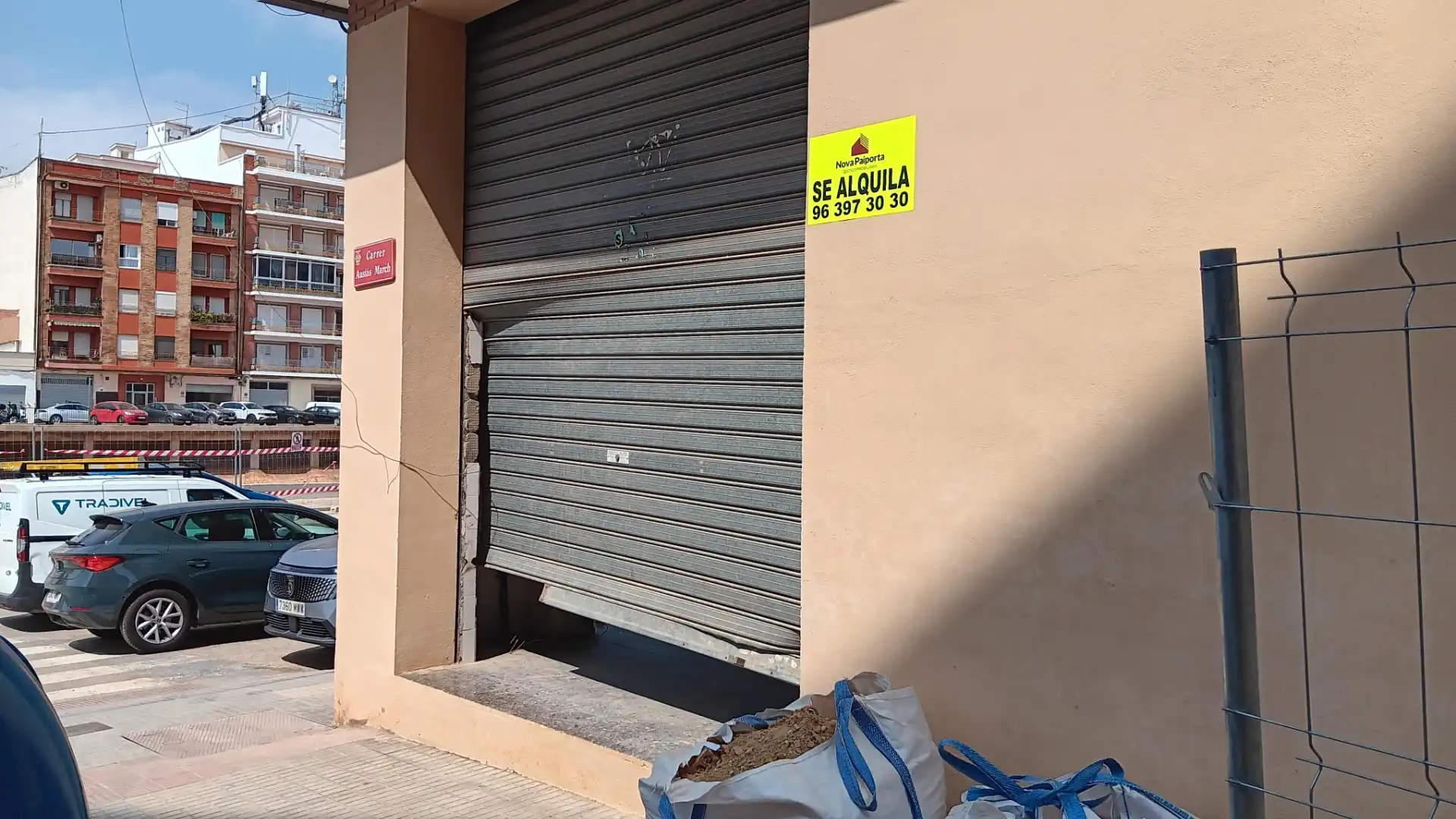 Local comercial de lloguer a Metro - Auditorio, imagen 4