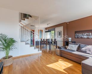Living room of Single-family semi-detached to rent in Sant Esteve Sesrovires  with Air Conditioner, Heating and Private garden