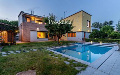 Garden of House or chalet for sale in Sant Cugat del Vallès  with Air Conditioner, Heating and Terrace