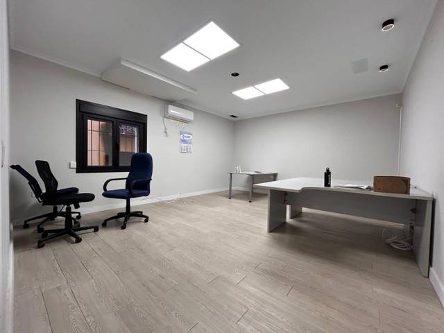 Local comercial en Alquiler en Casco Antiguo