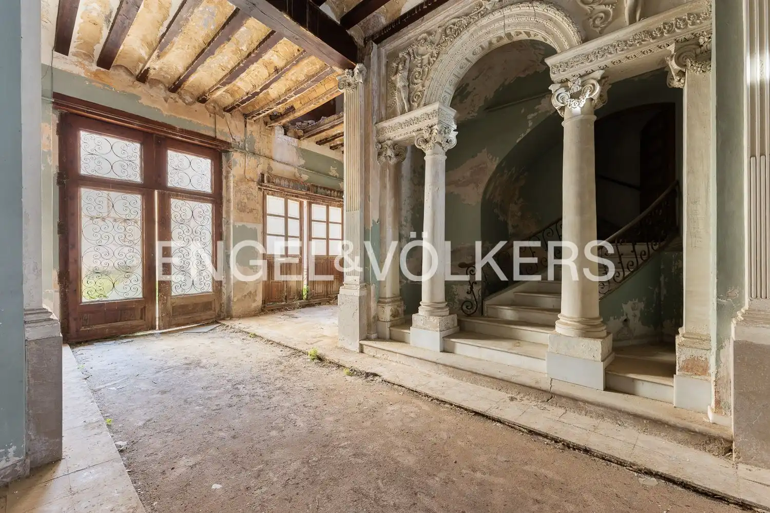 Houses for sale in Sueca  with Heating, Terrace and Balcony