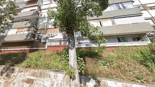 Piso en Venta en Ciutat Meridiana