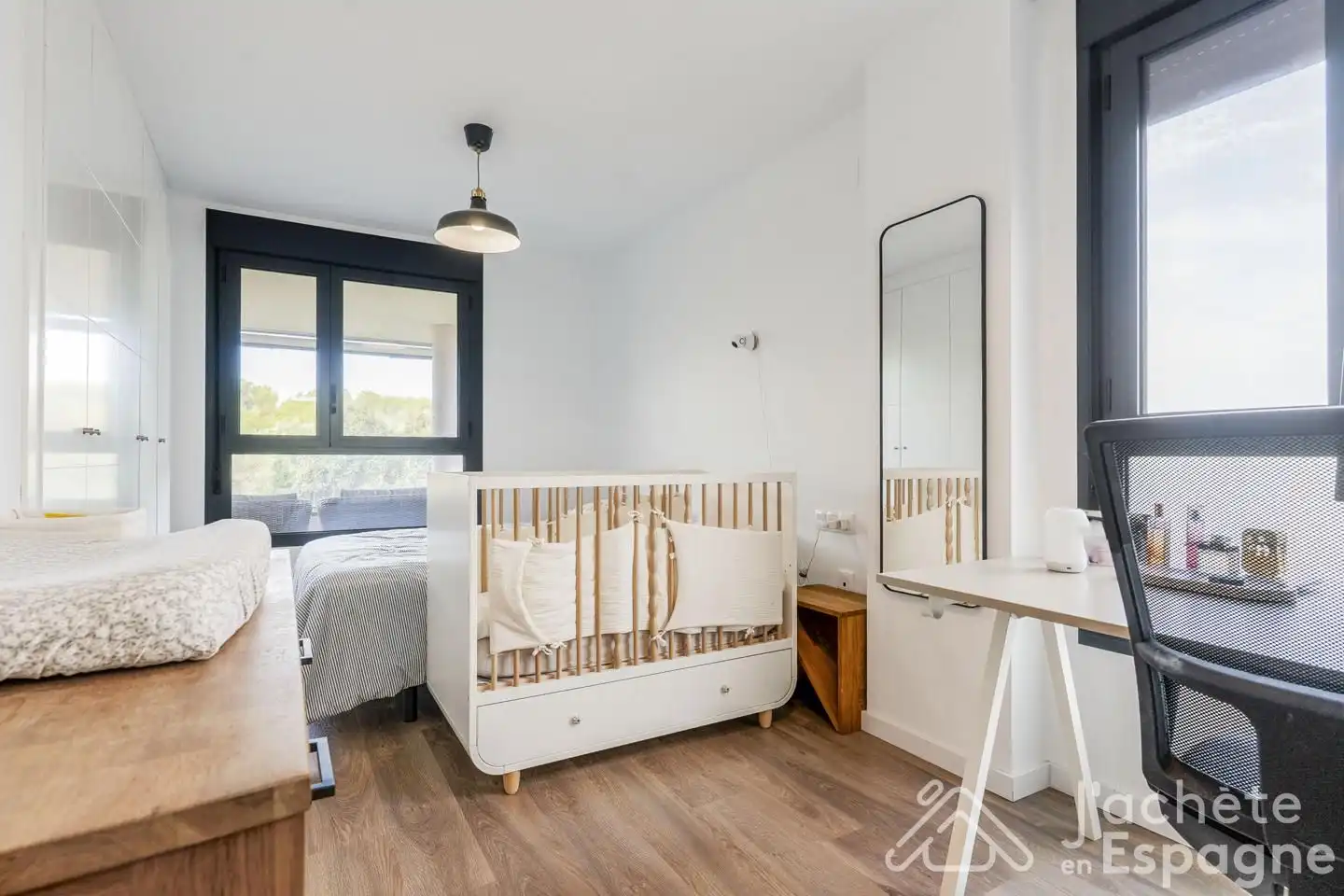 Bedroom of Flat for sale in Rocafort  with Air Conditioner and Terrace
