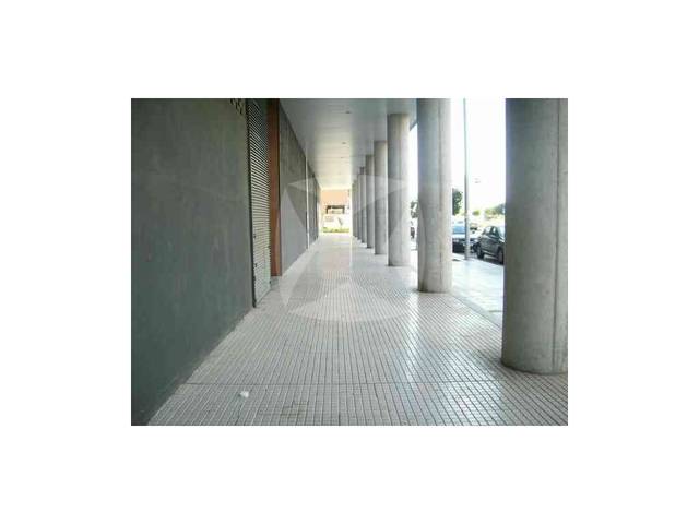 Local comercial en Alquiler en San Roque - Ronda Norte