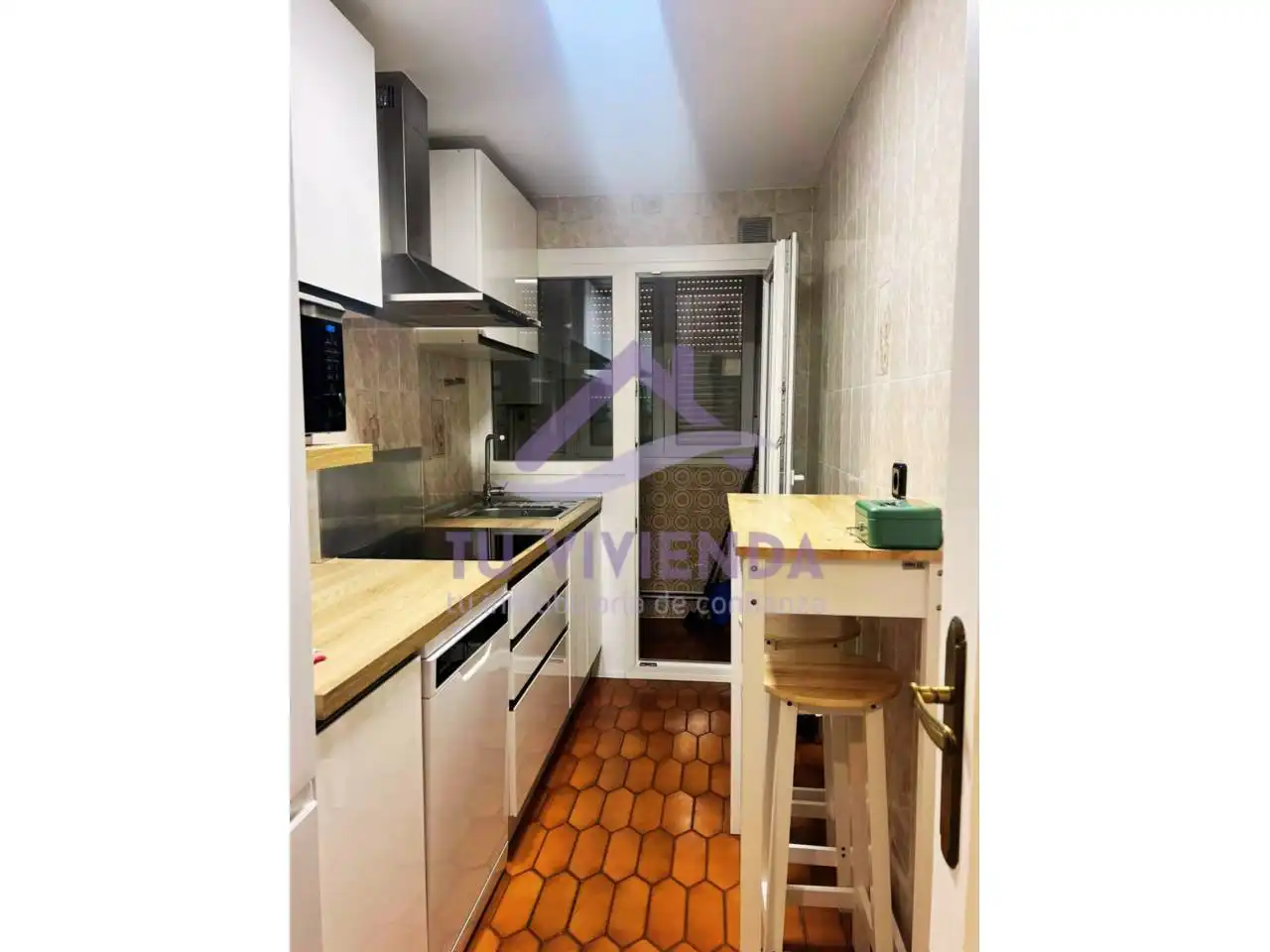 Kitchen of Flat for rent in Valladolid  with Heating, Parquet flooring and Terrace