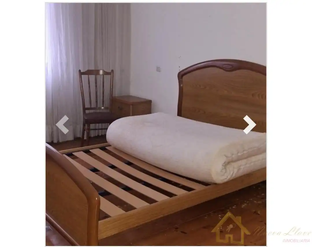 Habitación de Piso en venta en Lugo con Calefacción y Amueblado
