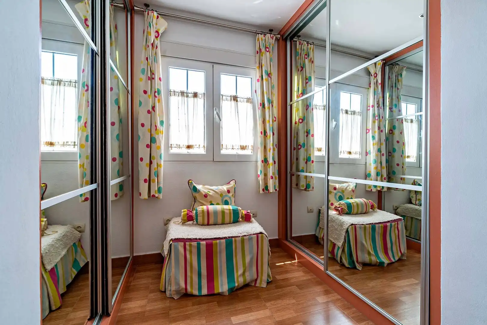 Habitación de Casa o chalet en venta en Roquetas de Mar con Aire acondicionado, Trastero y Alarma