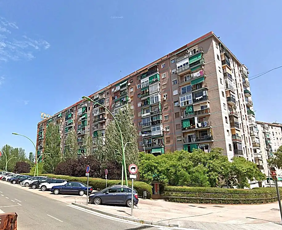Flat with lift for sale in Besós
