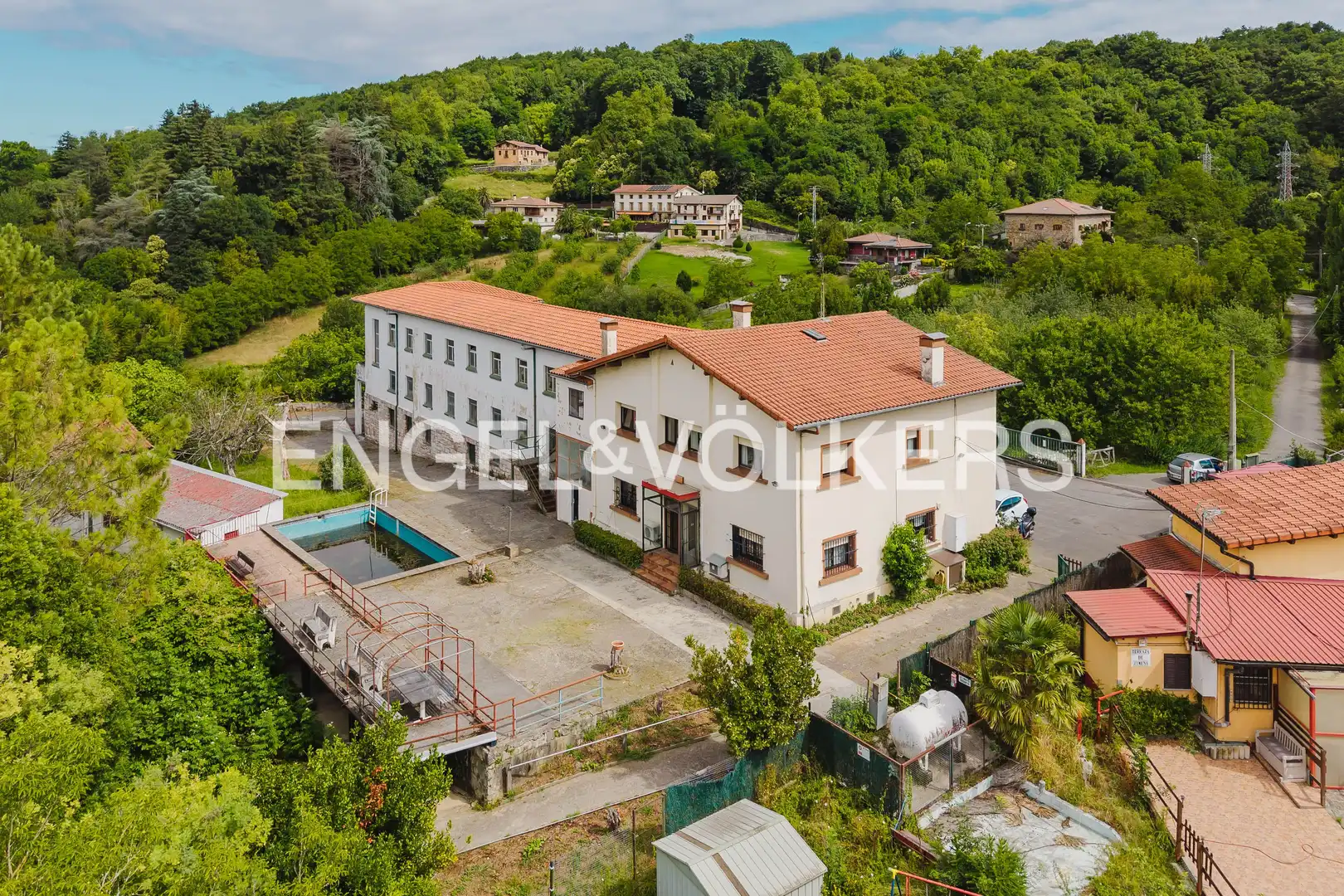 Exterior view of Houses for sale in Donostia - San Sebastián   with Air Conditioner, Heating and Private garden