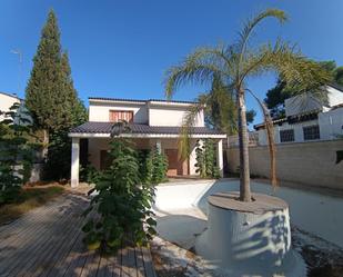 Vista exterior de Casa o xalet en venda en Paterna amb Terrassa i Piscina