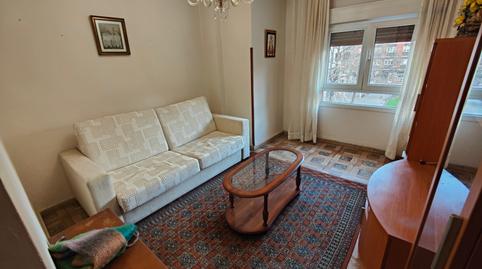 Photo 4 of Flat to rent in Calle Carlos V, La Calzada, Gijón