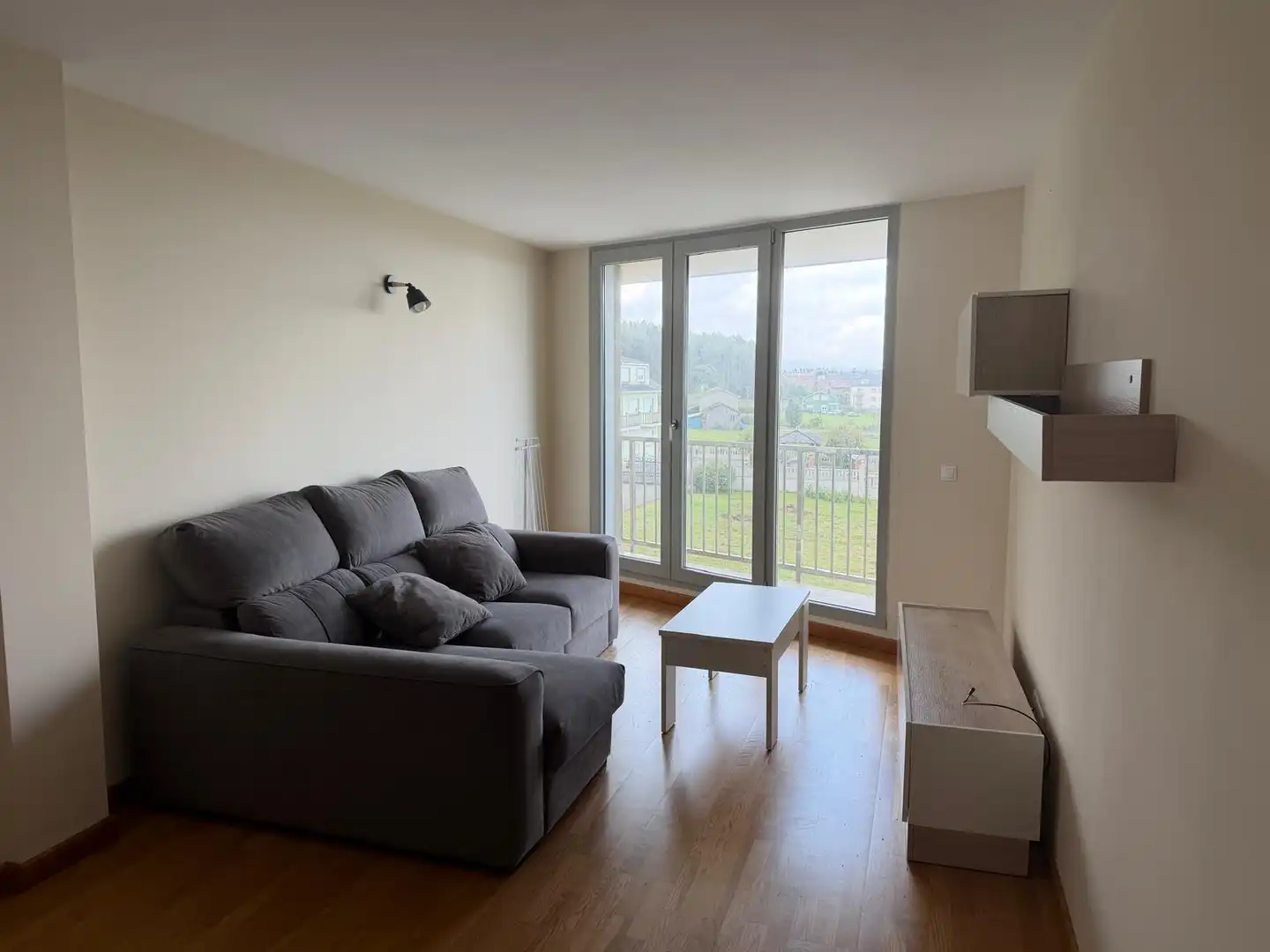 Living room of Flat for sale in Barreiros  with Heating, Storage room and Furnished