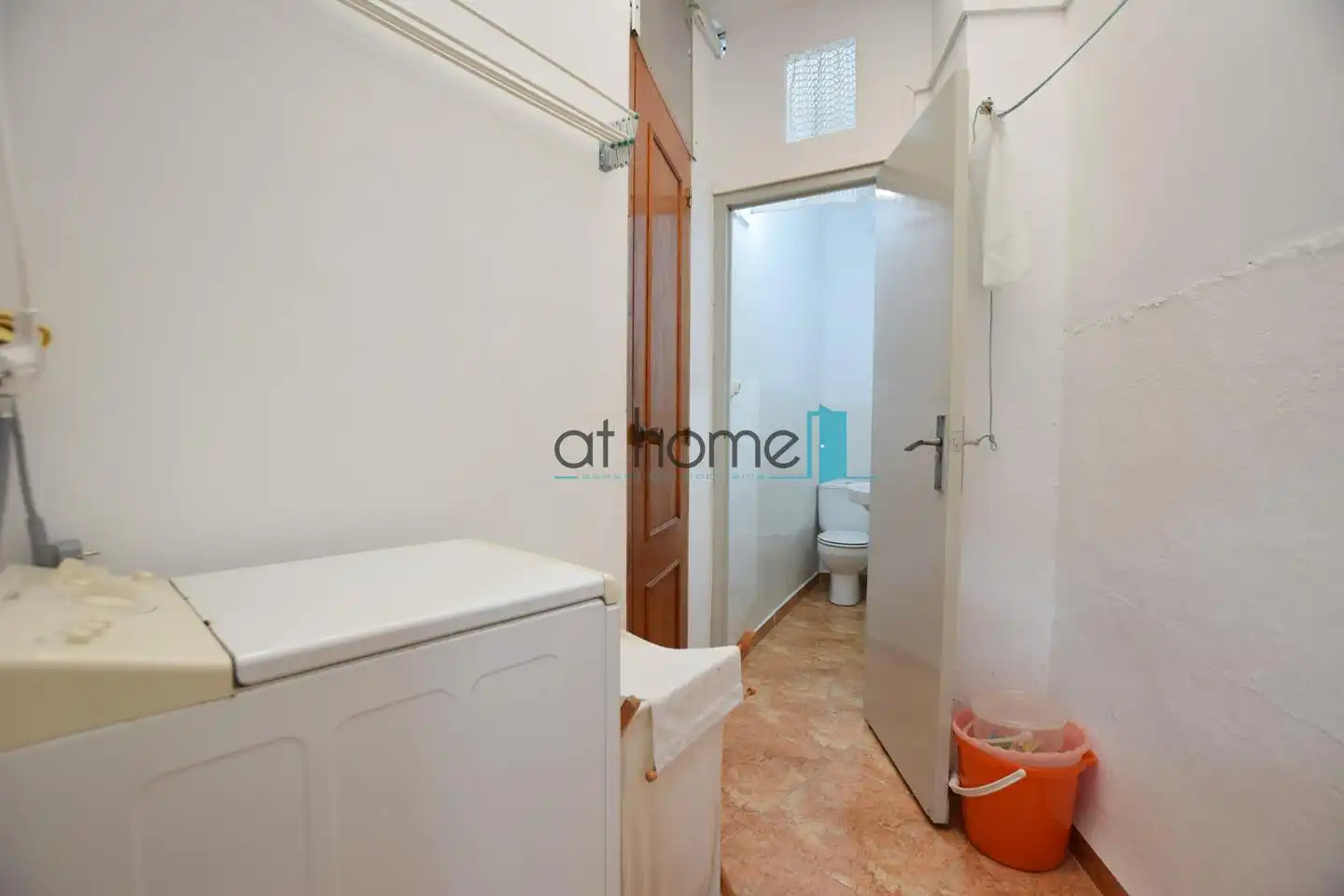 Baño de Finca rústica en venta en Castellnovo con Terraza y Amueblado