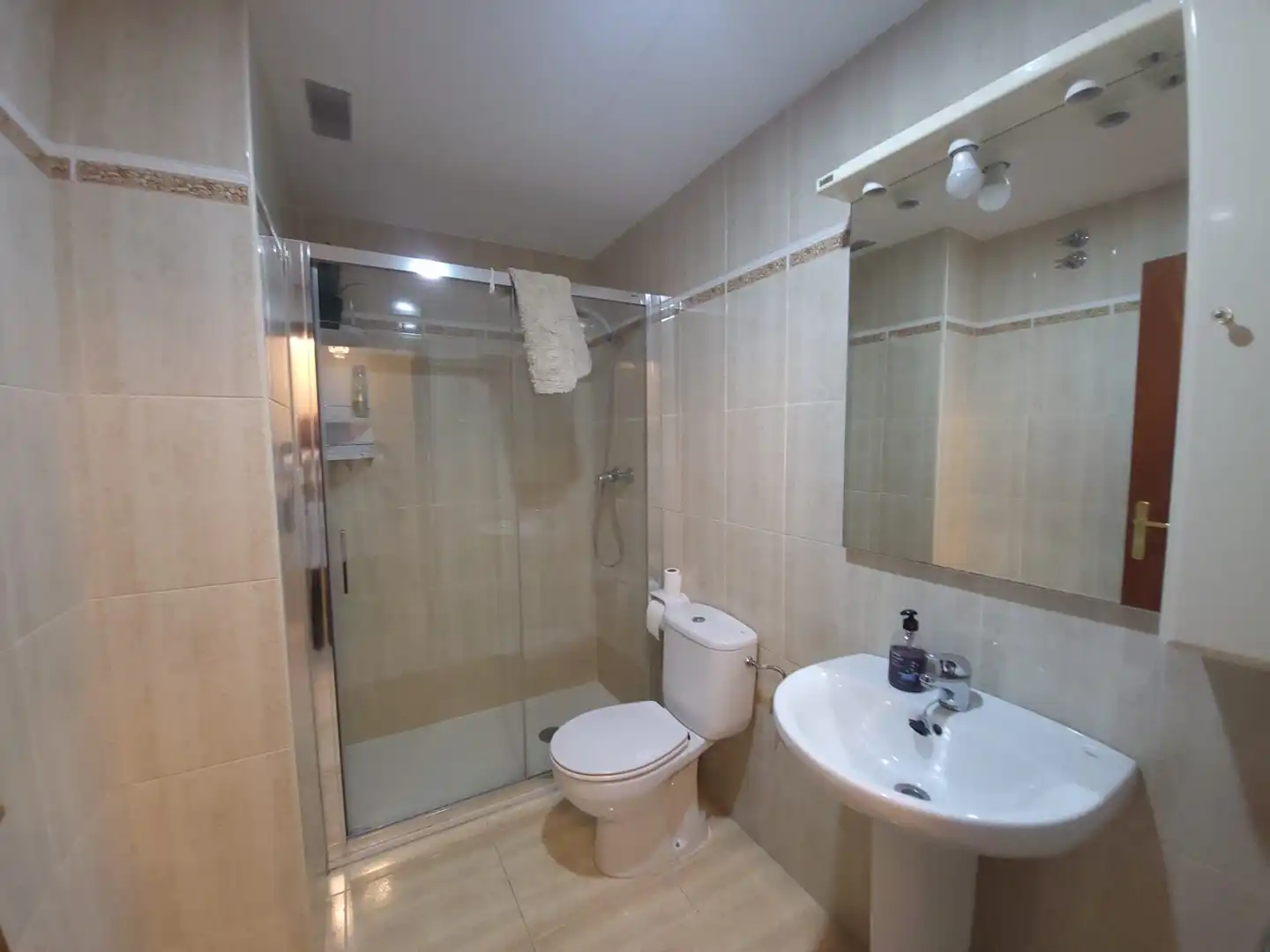 Badezimmer von Wohnung zum Verkauf in Pineda de Mar mit Terrasse, Möbliert und Ofen