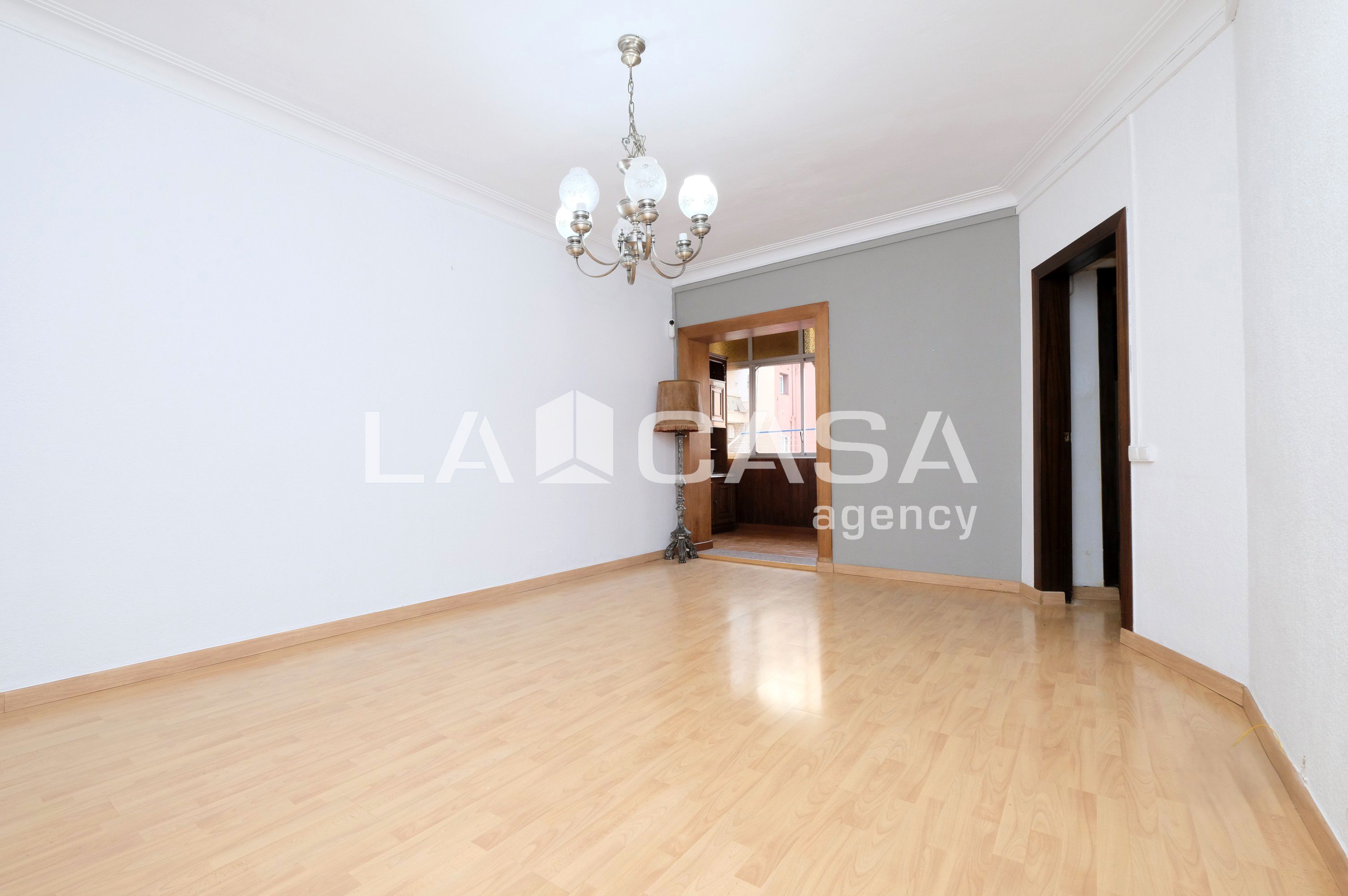 Flat for sale in  Barcelona Capital  with Balcony