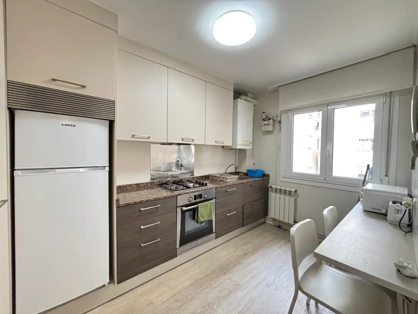 Küche von Wohnung zur Miete in Santiago de Compostela  mit Heizung und Möbliert
