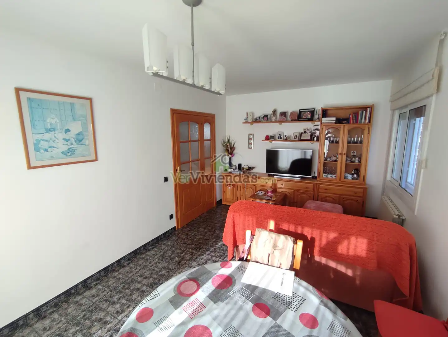 Sala de estar de Casa o chalet en venta en Vallirana con Aire acondicionado, Calefacción y Jardín privado