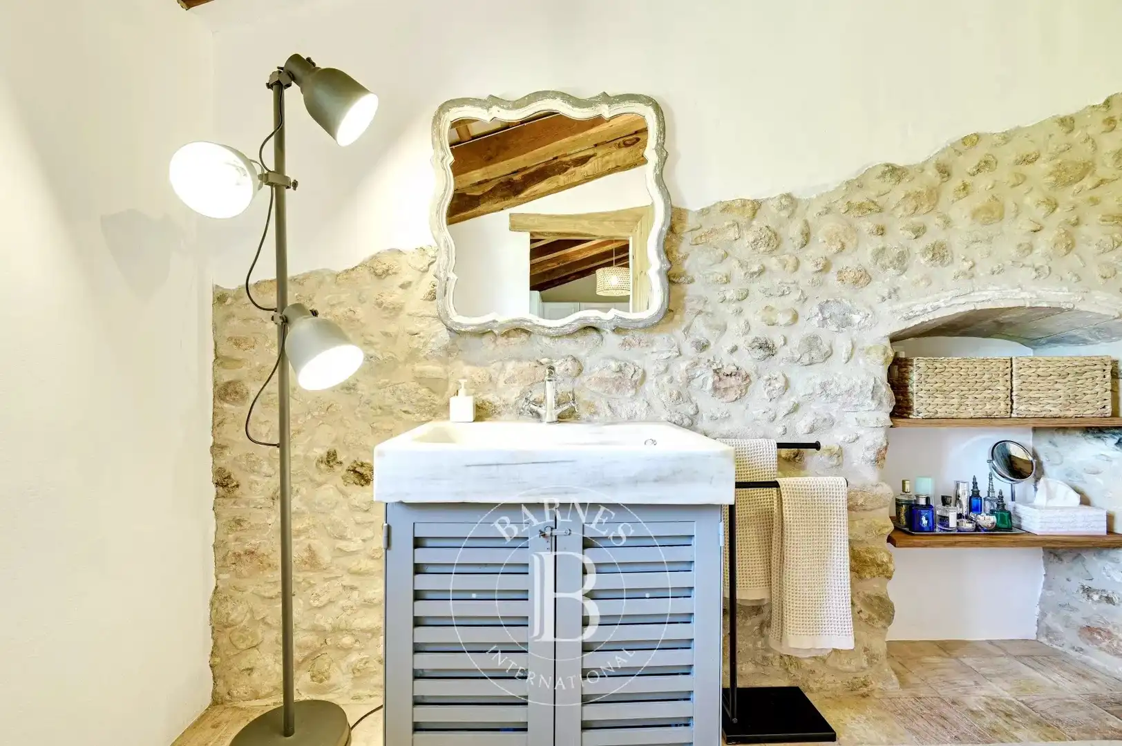 Baño de Finca rústica en venta en Esponellà con Calefacción, Piscina y Amueblado