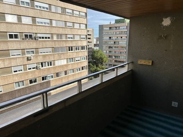 Piso en Venta en Plaza de Roma, 440 en Barrio de Delicias