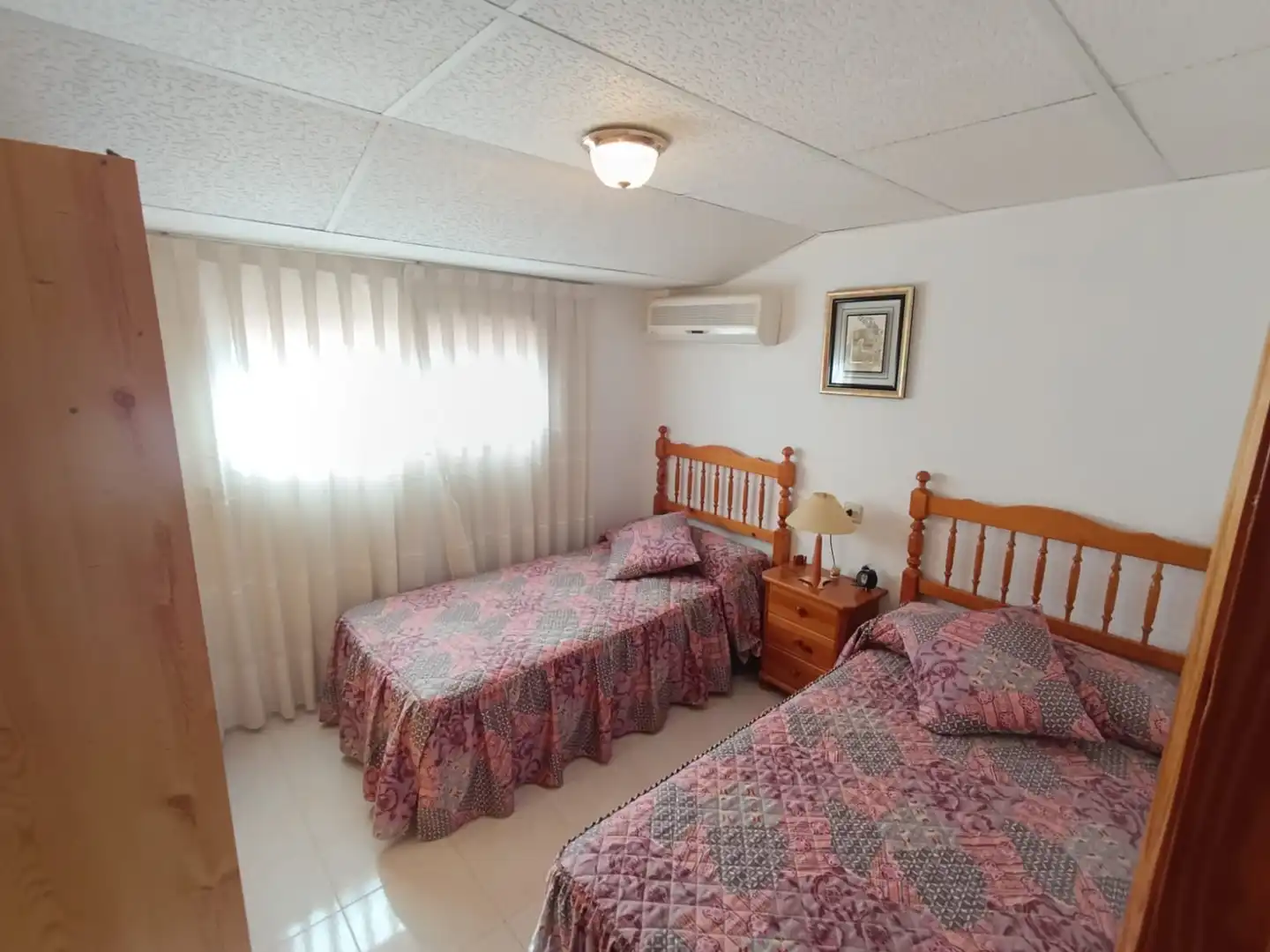 Dormitori de Dúplex en venda en Villajoyosa / La Vila Joiosa amb Balcó, Alarma i Piscina comunitària