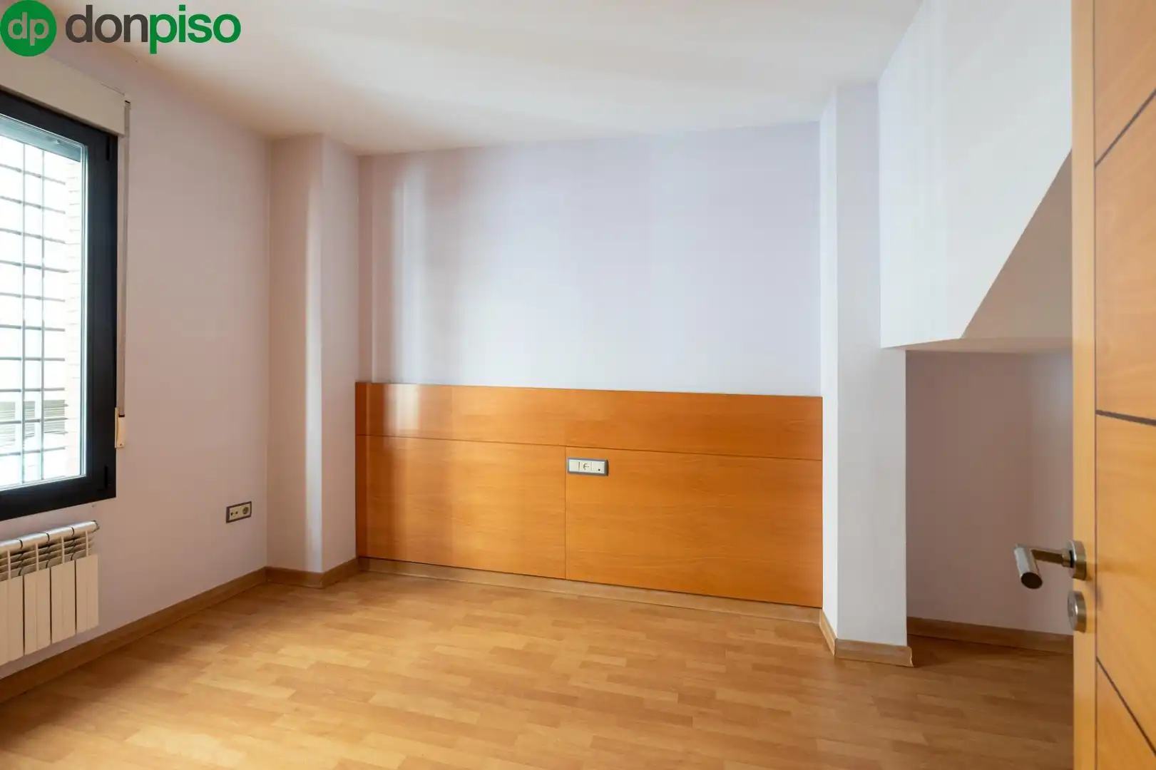 Bedroom of Houses for sale in Granada  with Air Conditioner, Heating and Terrace