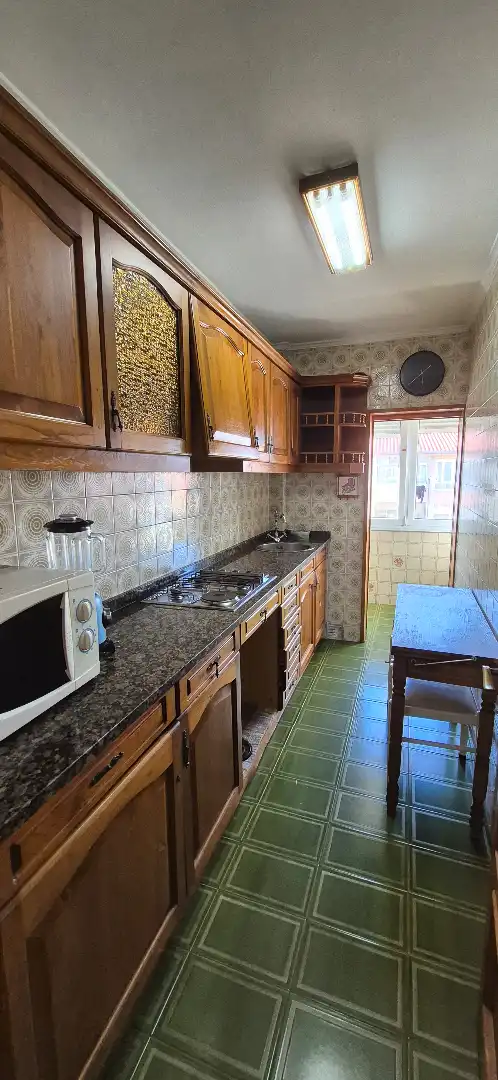 Cuina de Pis en venda en Santander amb Calefacció, Moblat i Forn