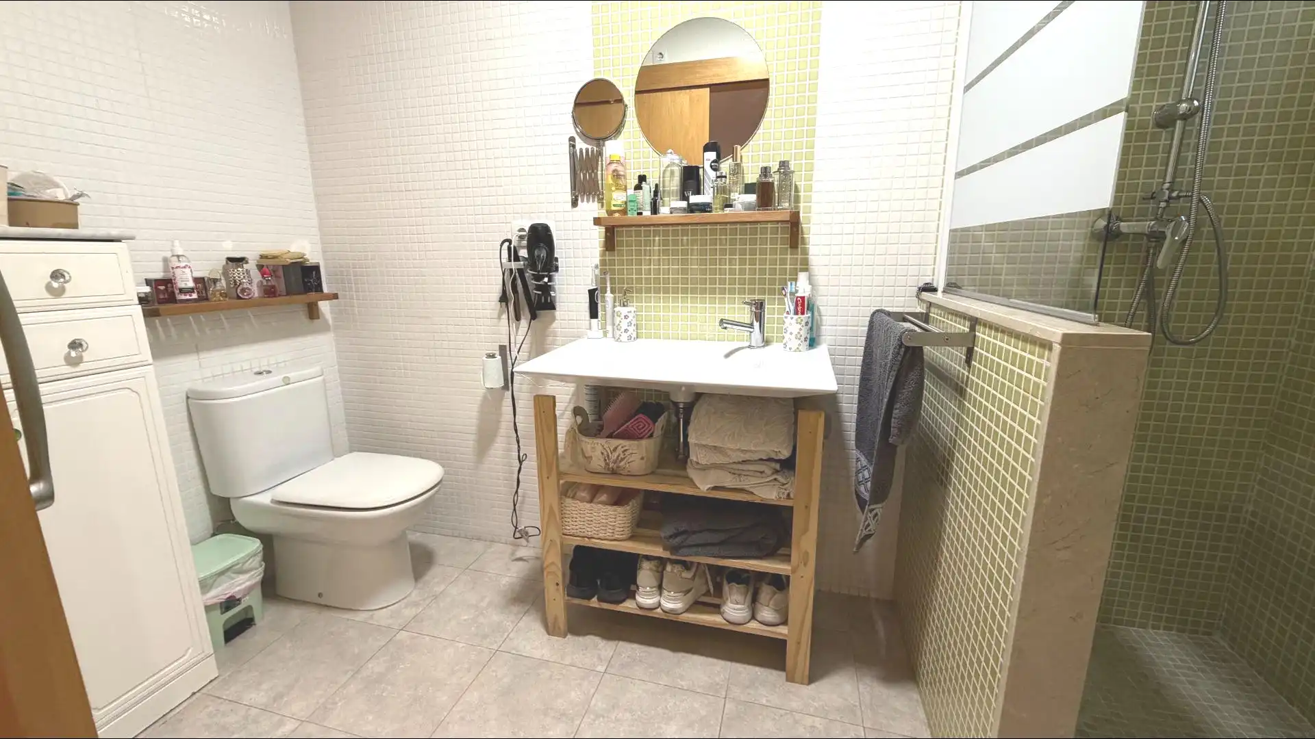 Badezimmer von Wohnung zum Verkauf in Elche / Elx mit Klimaanlage und Balkon