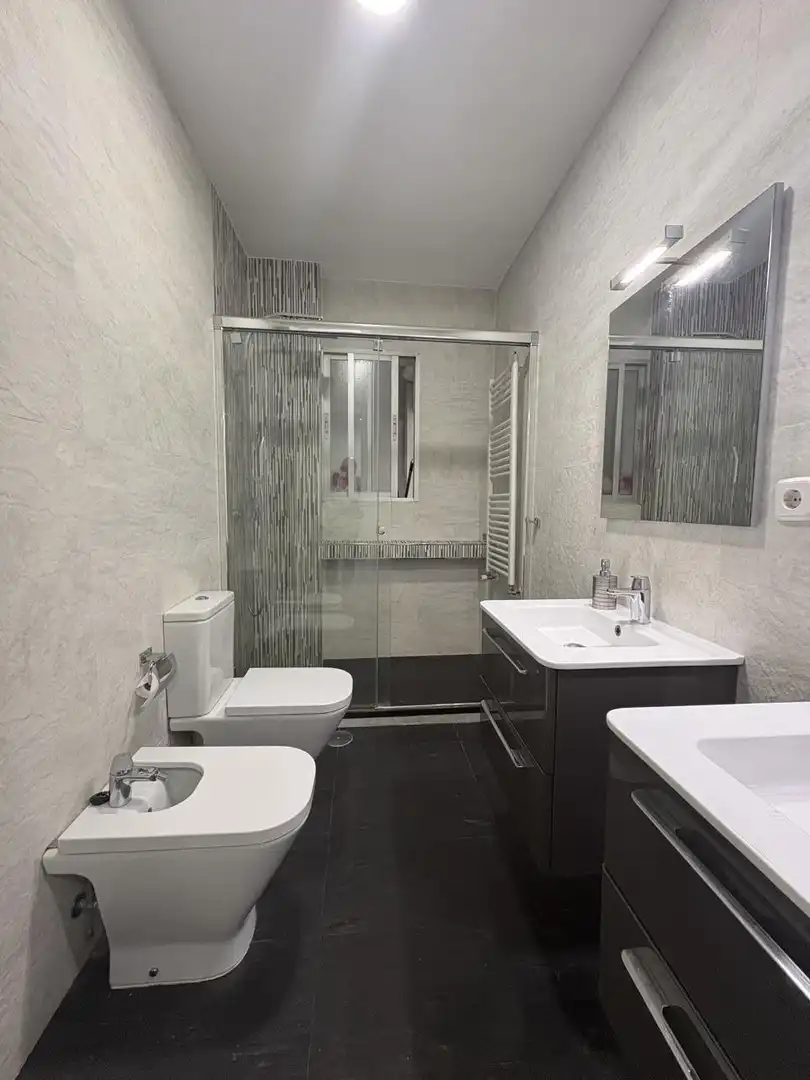 Flat for rent in Paseo de las Acacias, Acacias
