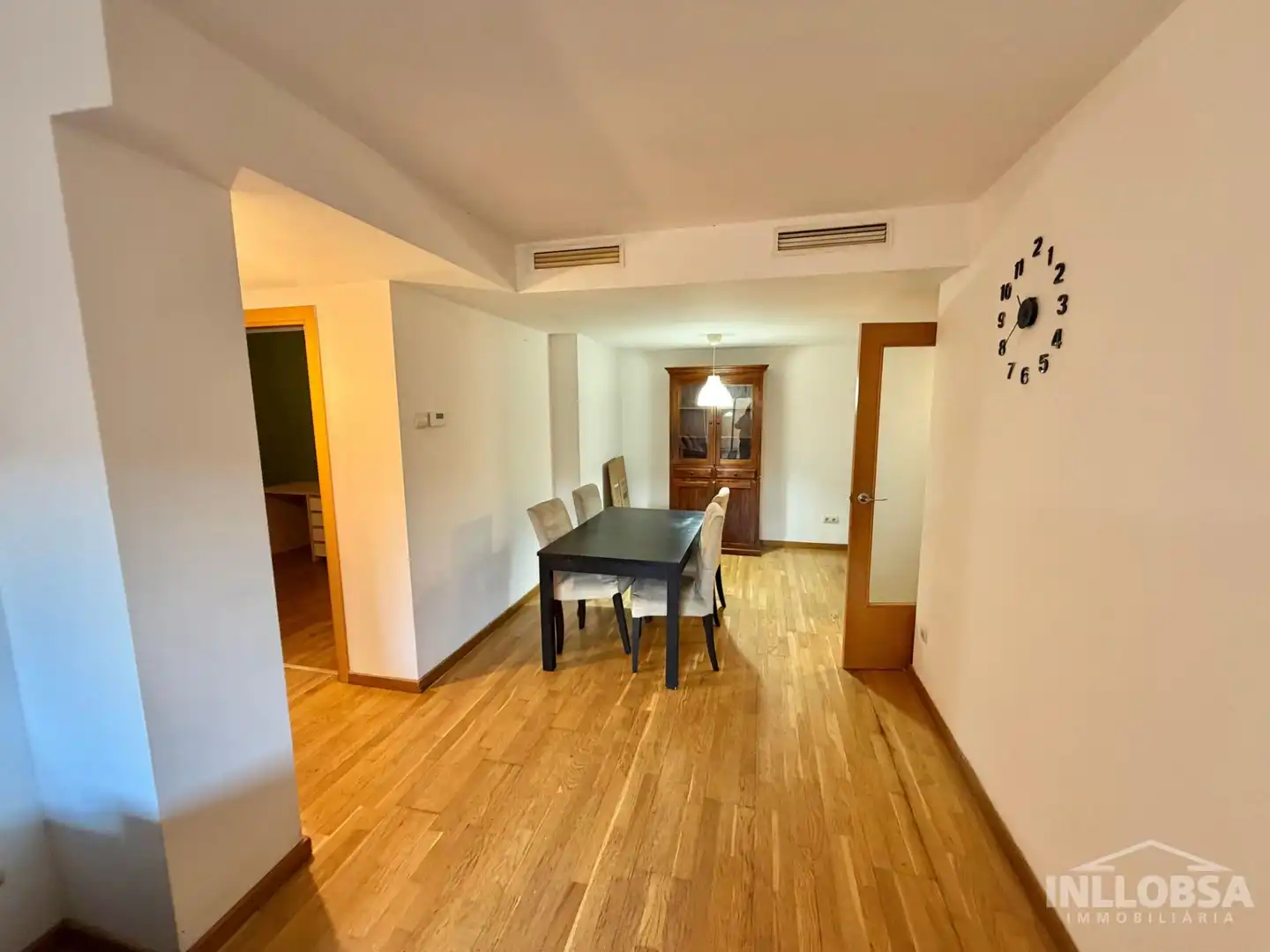 Esszimmer von Erdgeschoss zum Verkauf in Manresa mit Klimaanlage, Heizung und Parkett
