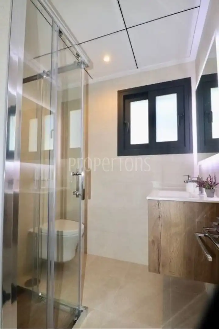 Bany de Edifici en venda en La Nucia