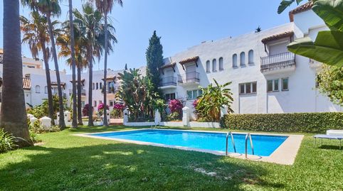 Foto 2 von Einfamilien-Reihenhaus zur Miete in La Carolina - Guadalpín, Marbella