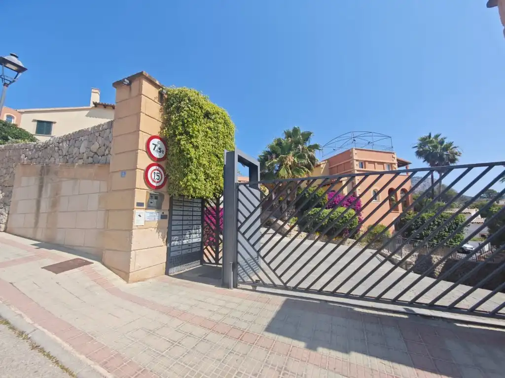 Casa adosada en venta en Es Camp de Mar