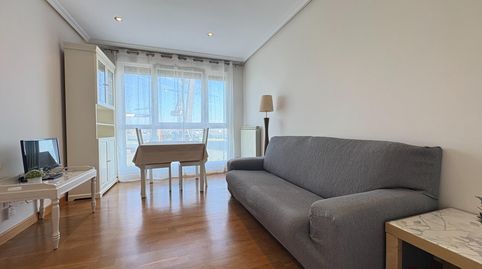 Foto 2 de Apartamento de alquiler en Calle la Peña, El Natahoyo, Gijón