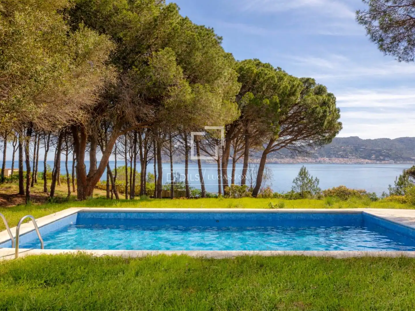 Schwimmbecken von Haus oder Chalet zum Verkauf in El Port de la Selva mit Heizung, Privatgarten und Terrasse