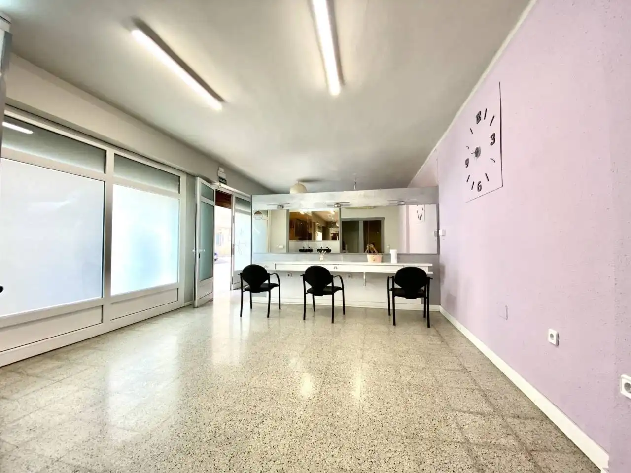 Gewerbefläche zum Verkauf in Avenida SANTA COLOMA, imagen 10