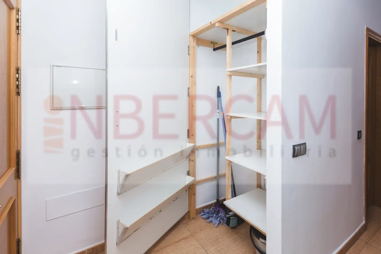 Habitación de Piso en venta en El Ejido con Amueblado y Balcón