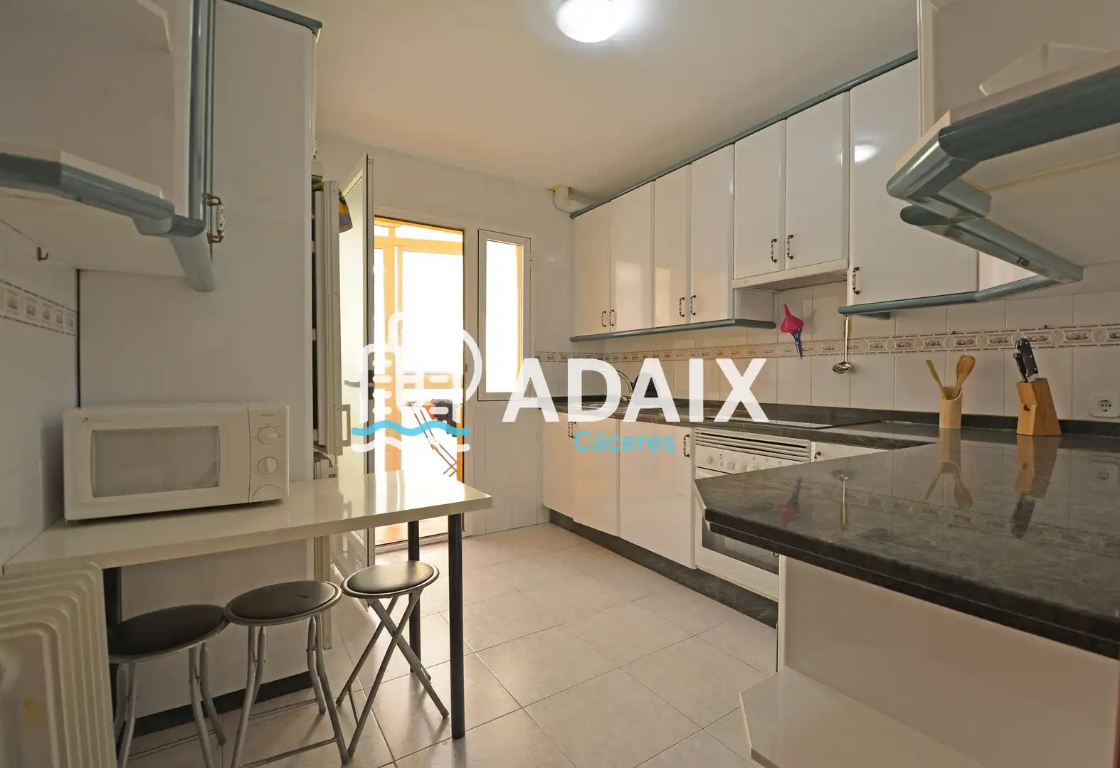 Flat with terrace to rent in Calle Suiza, imagen 13