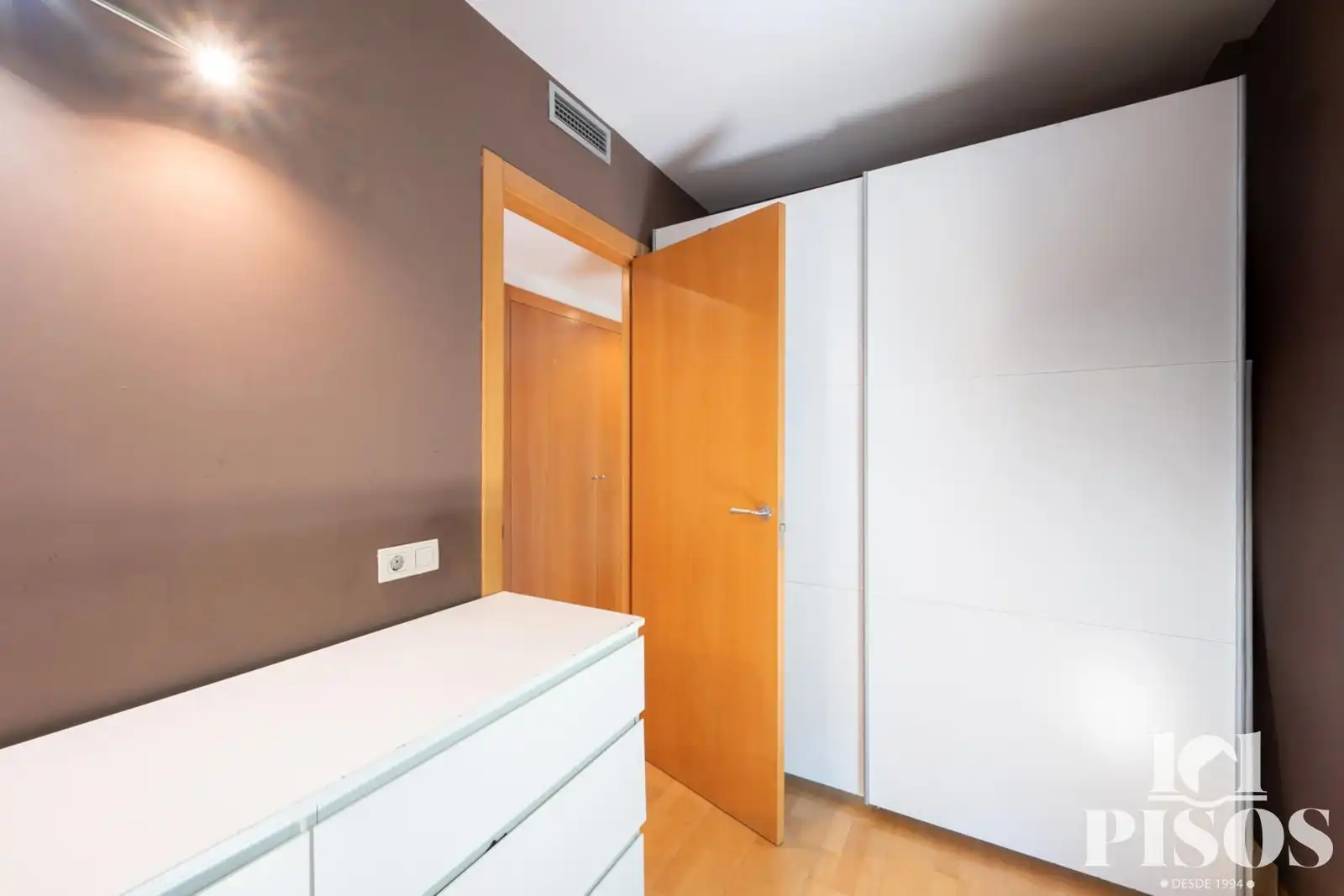 Habitación de Dúplex en venta en Sant Cugat del Vallès con Aire acondicionado, Calefacción y Jardín privado