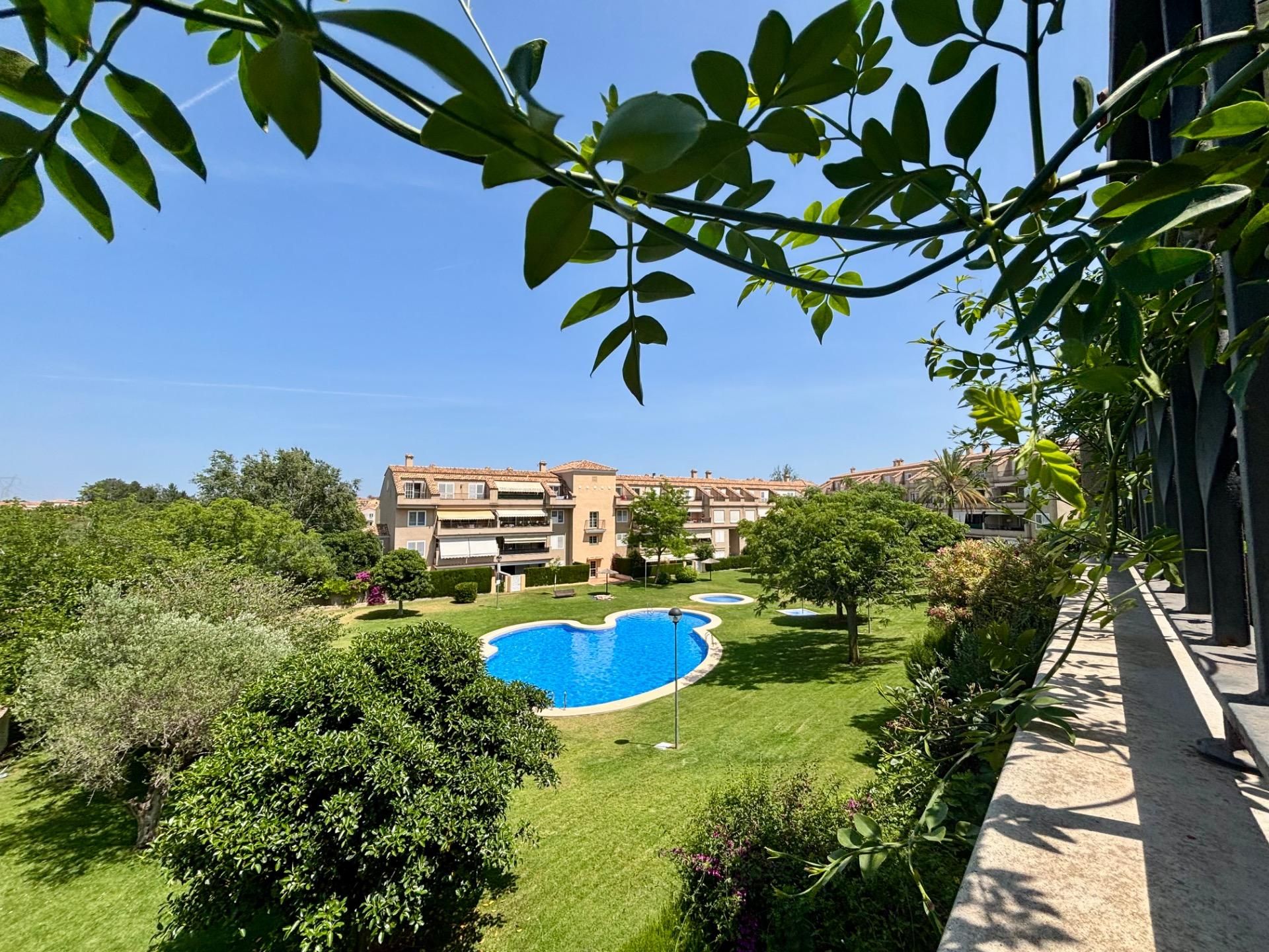 Garden of Duplex to rent in Bétera  with Air Conditioner, Heating and Private garden