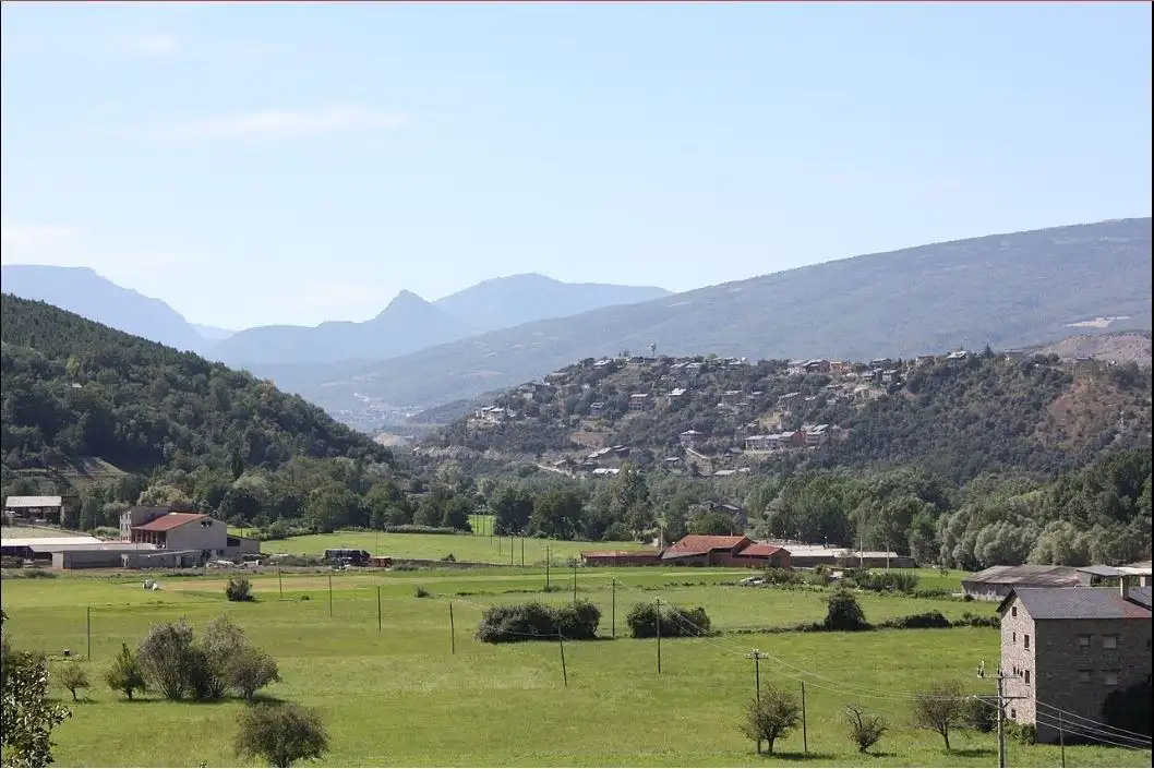 Wohnbaugrundstück zum Verkauf in Carrer BII-URB.BALCO DEL PIRINEU