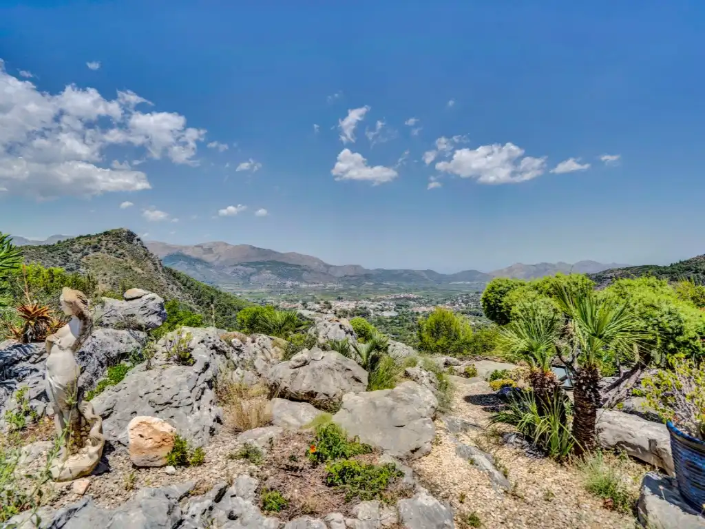 Vista exterior de Casa o xalet en venda en Murla amb Aire condicionat, Calefacció i Jardí privat