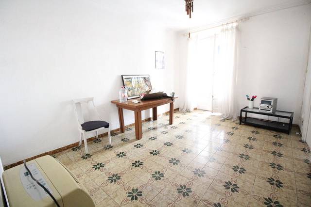 Piso en Venta en Carrer Nou de la Rambla en El Raval