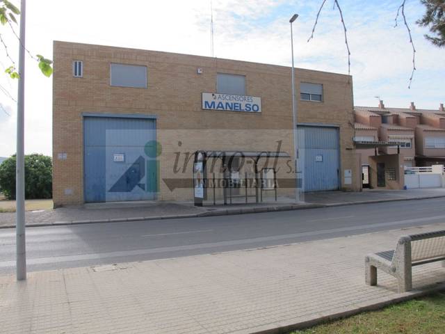 Nave industrial en Alquiler en Centro