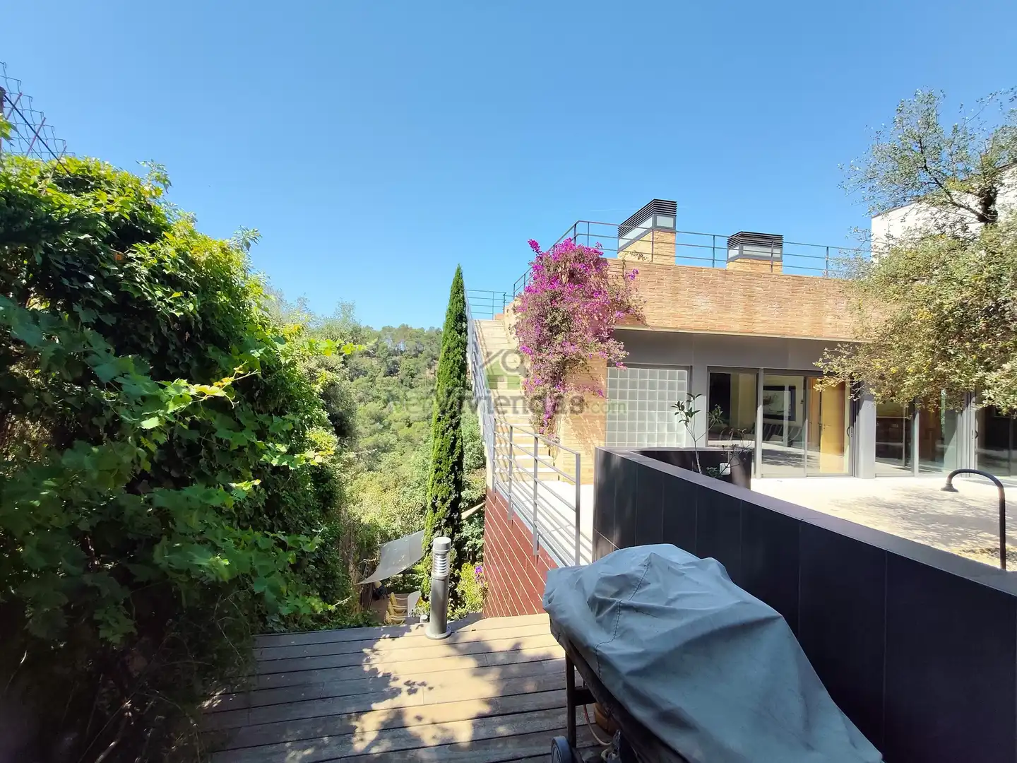 Terrassa de Casa o xalet en venda en Sant Cugat del Vallès amb Aire condicionat, Calefacció i Jardí privat