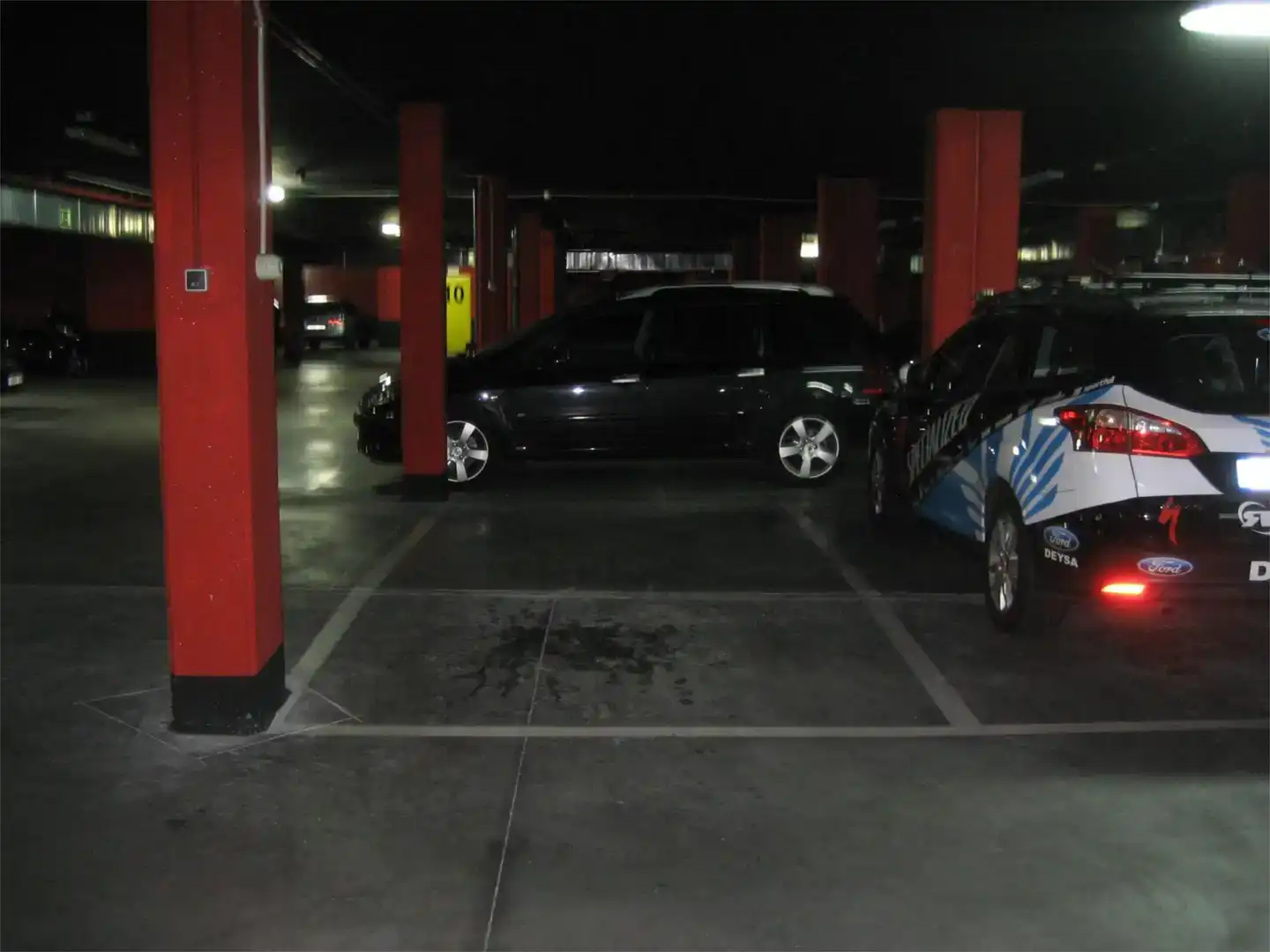 Parking of Garage for rent in Pinto