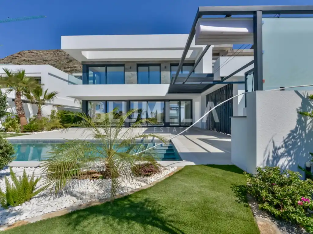 Casa amb terrassa en venda a Golf Bahía, imagen 54