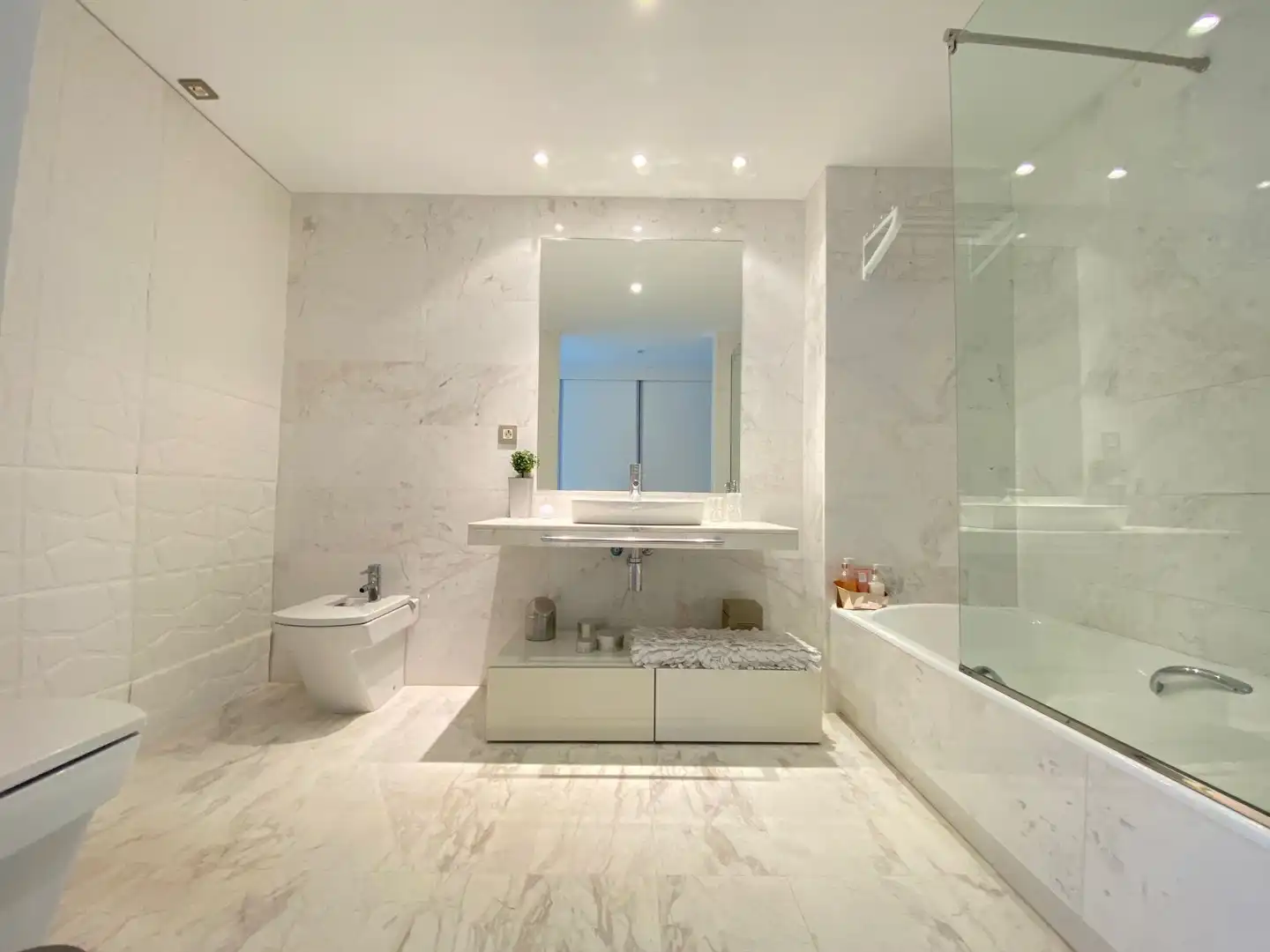 Bathroom of Flat for rent in Eivissa  with Air Conditioner, Terrace and Furnished