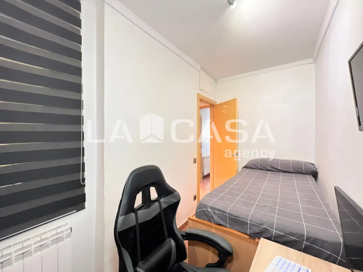 Flat for sale in Badalona  with Heating and Balcony