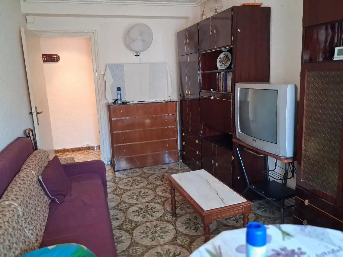 Living room of Flat for sale in Zaragoza  with Heating, Terrace and Furnished
